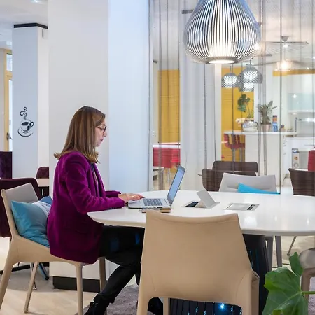 Szálloda Mercure Centre Grimaldi 4*
