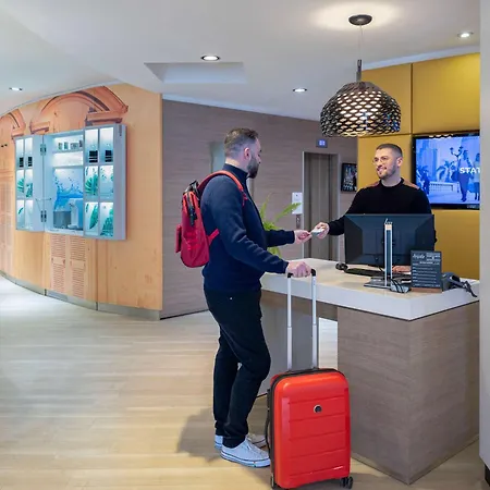 Mercure Centre Grimaldi מלון 4*